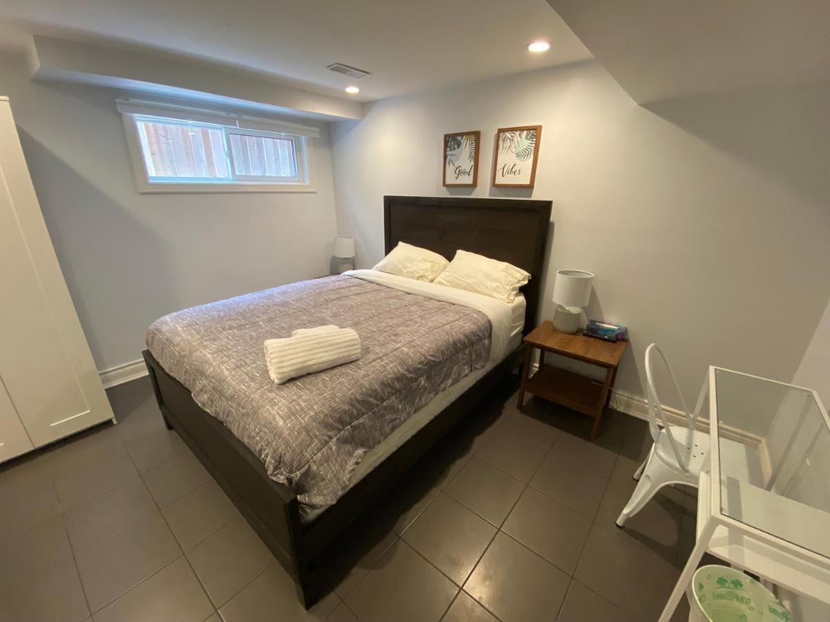 Yonge And Finch Subway !S Spacious And Modern Private Bd With Shared Bathroom Τορόντο Εξωτερικό φωτογραφία